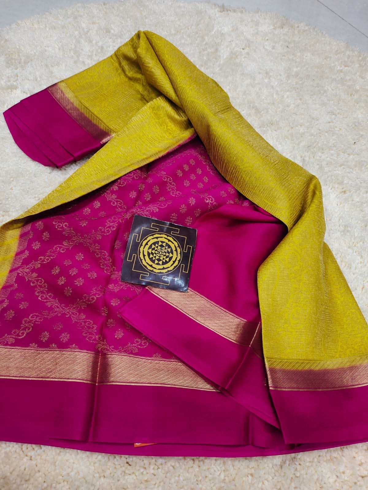 PURE WRINKLED CRUSHED CREPE SILK SAREES SILK MARK CERTIFIED LIGHTER AND FLOWY WITH CONTRAST BLOUSE - SK-146-PWCCSSSMCLAFWCB