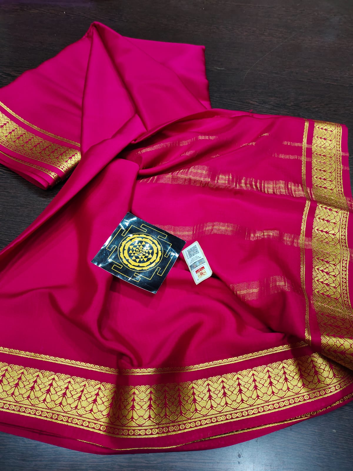 PURE WRINKLED CRUSHED CREPE SILK SAREES SILK MARK CERTIFIED LIGHTER AND FLOWY WITH CONTRAST BLOUSE - SK-188-PWCCSSSMCLAFWCB