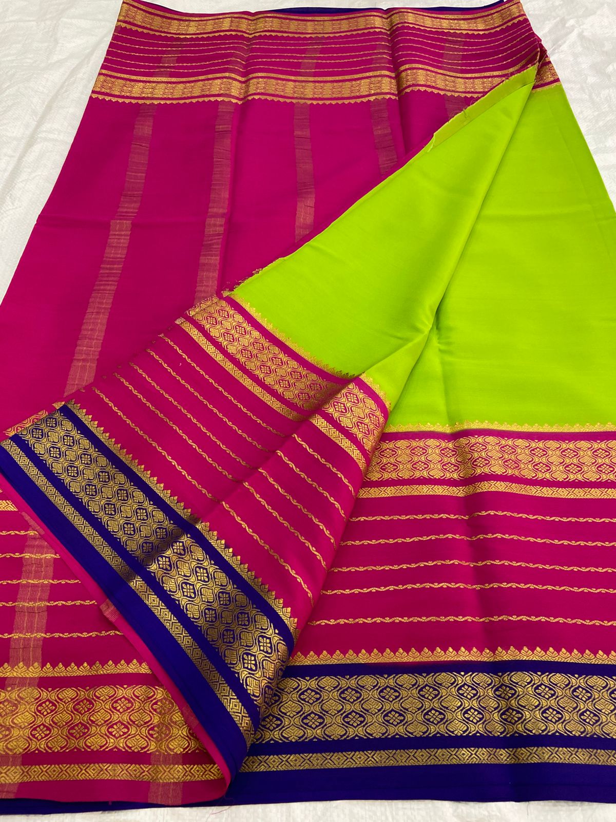 NEW COLLECTION KSIC THICKNESS 130COUNTS CONTRAST PALLU AND CONTRAST BLOUSE PURE MYSORE CREPE SILK SAREES - SK-325-NCKT1CPACBPMCSS